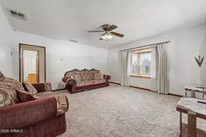 381 W Pima Avenue, Coolidge, AZ 85128 - Photo 5