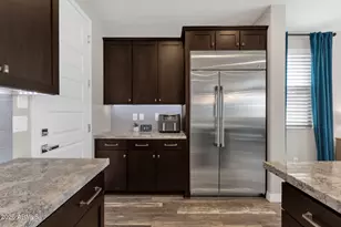 2443 W Gloria Ln, Phoenix, AZ 85085 - Photo 9