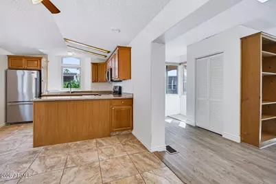 17200 W Bell Road #323, Surprise, AZ 85374 - Photo 19