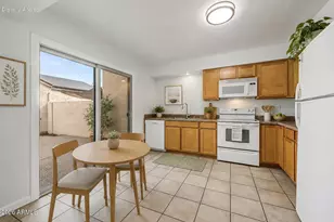 3301 E Kelton Ln, Phoenix, AZ 85032 - Photo 17