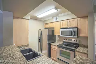 2025 E Campbell Ave, Phoenix, AZ 85016 - Photo 13