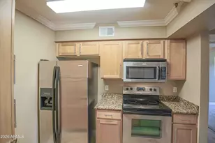 2025 E Campbell Ave, Phoenix, AZ 85016 - Photo 15