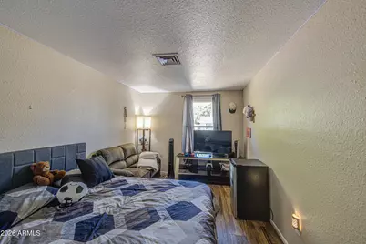 3642 N 72nd Drive, Phoenix, AZ 85033 - Photo 11