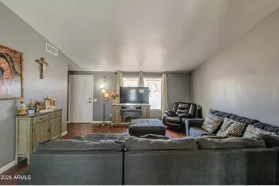 3642 N 72nd Drive, Phoenix, AZ 85033 - Photo 17