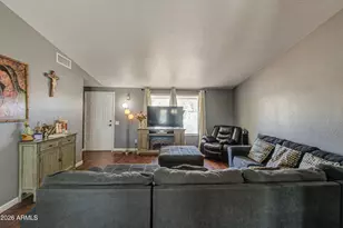 3642 N 72nd Dr, Phoenix, AZ 85033 - Photo 17