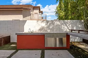 717 E Sack Dr, Phoenix, AZ 85024 - Photo 15