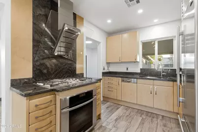 3402 N 26th Place, Phoenix, AZ 85016 - Photo 11
