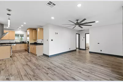 3402 N 26th Place, Phoenix, AZ 85016 - Photo 9