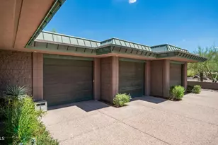 7260 E Eagle Crest Dr, Mesa, AZ 85207 - Photo 15