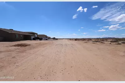 25135 W Lowden Road #371, Wittmann, AZ 85361 - Photo 5