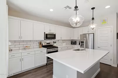 4723 E Barbarita Avenue, Gilbert, AZ 85234 - Photo 11