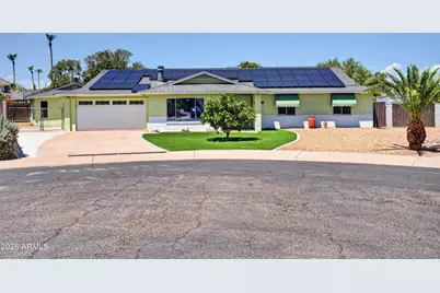 10250 N 26th Place, Phoenix, AZ 85028 - Photo 1