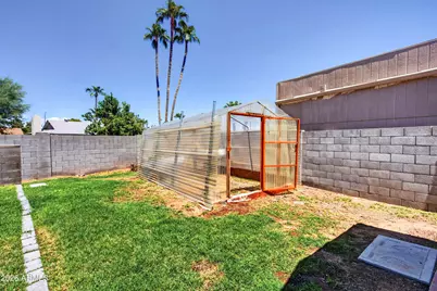 10250 N 26th Place, Phoenix, AZ 85028 - Photo 47