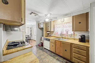303 E South Mountain Ave, Phoenix, AZ 85042 - Photo 9