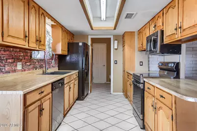 19635 N 19th Avenue, Phoenix, AZ 85027 - Photo 3