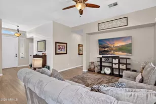 5016 E Robin Ln, Phoenix, AZ 85054 - Photo 3