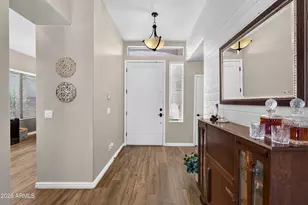 5016 E Robin Ln, Phoenix, AZ 85054 - Photo 5