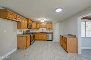 6321 W Palm Ln, Phoenix, AZ 85035 - Photo 11