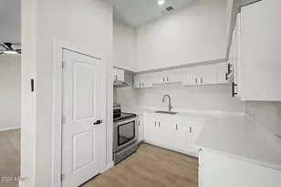 3317 N 80th Ln, Phoenix, AZ 85033 - Photo 13