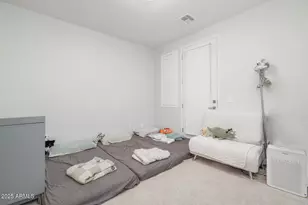2090 S Dorsey Ln, Tempe, AZ 85282 - Photo 9