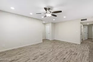 5525 E Thomas Rd, Phoenix, AZ 85018 - Photo 13
