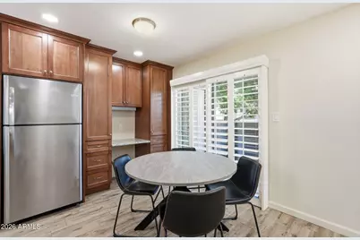 5525 E Thomas Road #C2, Phoenix, AZ 85018 - Photo 9