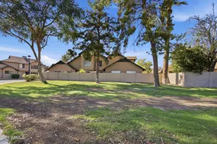 8028 N 48th Ave, Glendale, AZ 85302 - Photo 27