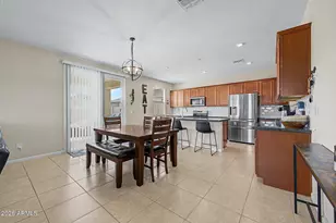 17805 W Daley Ln, Surprise, AZ 85387 - Photo 9