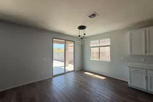 22479 N 185th Ave, Surprise, AZ 85387 - Photo 9