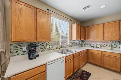 8607 W Brown Street, Peoria, AZ 85345 - Photo 15