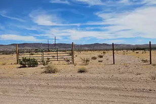 11194 W Broken Bow Dr, White Hills, AZ 86445 - Photo 1