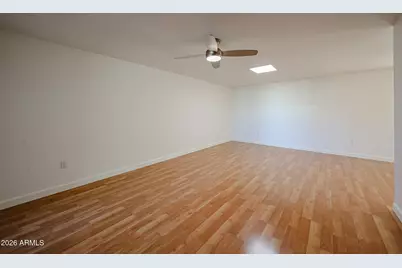 10833 W Santa Fe Drive, Sun City, AZ 85351 - Photo 7