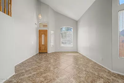 10934 W Locust Lane, Avondale, AZ 85323 - Photo 5