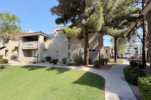 2929 W Yorkshire Dr, Phoenix, AZ 85027 - Photo 1