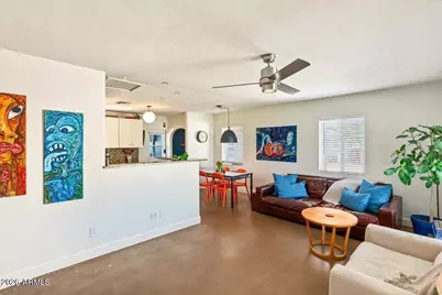 4446 N 33rd Place, Phoenix, AZ 85018 - Photo 5