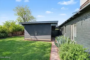 4446 N 33rd Pl, Phoenix, AZ 85018 - Photo 31