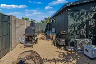 4446 N 33rd Pl, Phoenix, AZ 85018 - Photo 41