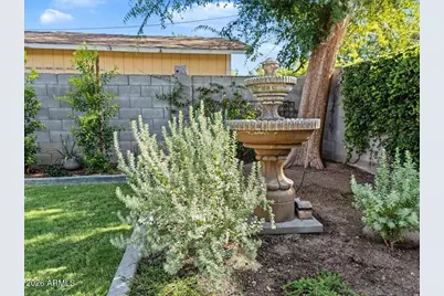 4446 N 33rd Place, Phoenix, AZ 85018 - Photo 37