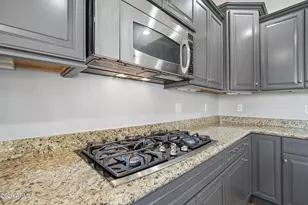 3866 E Cat Balue Dr, Phoenix, AZ 85050 - Photo 13
