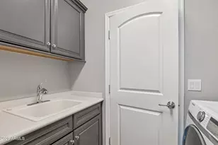 3866 E Cat Balue Dr, Phoenix, AZ 85050 - Photo 29
