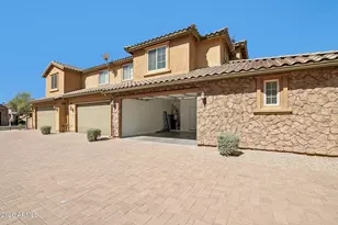 3866 E Cat Balue Dr, Phoenix, AZ 85050 - Photo 3