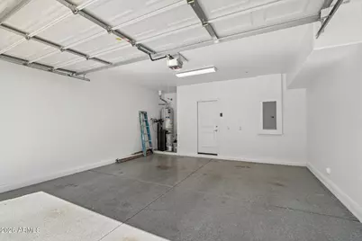 3866 E Cat Balue Drive, Phoenix, AZ 85050 - Photo 31