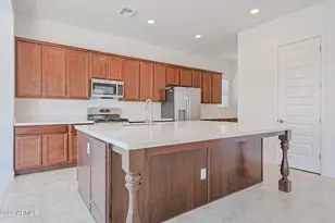 7687 W Bronco Trail, Peoria, AZ 85383 - Photo 3