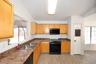 13717 N 127th Dr, El Mirage, AZ 85335 - Photo 9