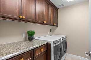 7175 E Camelback Rd, Scottsdale, AZ 85251 - Photo 29