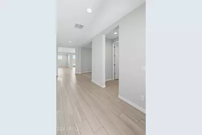 25456 N 176th Avenue, Surprise, AZ 85387 - Photo 9