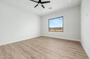 26529 N 241st Ave, Wittmann, AZ 85361 - Photo 13