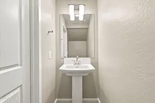 901 S Smith Rd, Tempe, AZ 85281 - Photo 11