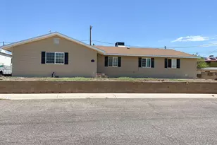 210 W Victoria Circle, Kearny, AZ 85137 - Photo 1