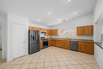 9631 W Kirby Avenue, Tolleson, AZ 85353 - Photo 15